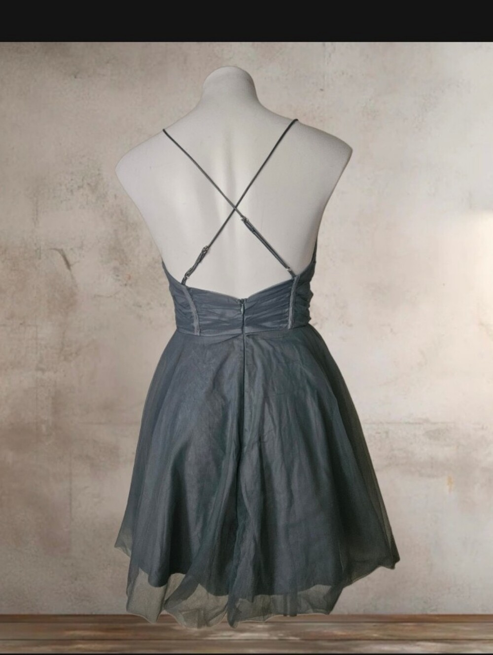 Selfie Leslie Hoco (SMITTEN SWEETHEART NECKLINE CHIFFON MINI PARTY DRESS Size M - Picture 6 of 7